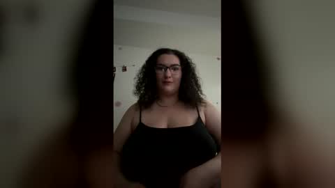 your_favorite_toy91231 online show from June 9, 10:32 pm