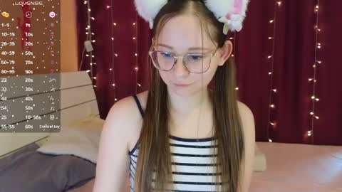 your foxy dream online show from May 10, 7:13 am