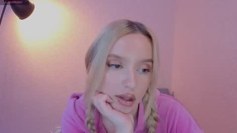 Snapshot of your_fucking_babby chatting on October 17, 8:55 pm Olivia online show from October 17, 8:55 pm