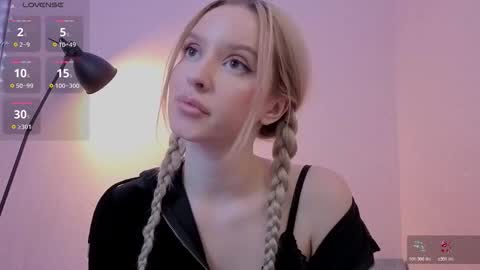 Snapshot of your_fucking_babby chatting on October 22, 9:14 pm Olivia online show from October 22, 9:14 pm