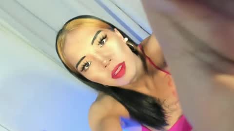 your_girl_yeka online show from June 18, 8:14 am