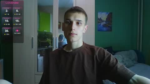 Snapshot of your_honeyy chatting on June 3, 5:29 pm Mark online show from June 3, 5:29 pm