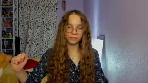 Snapshot of your_leslie chatting on September 27, 12:48 am Leslie online show from September 27, 12:48 am