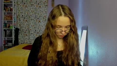 Leslie online show from November 9, 9:57 pm