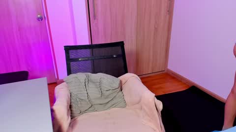 your_little_ online show from December 11, 11:19 am