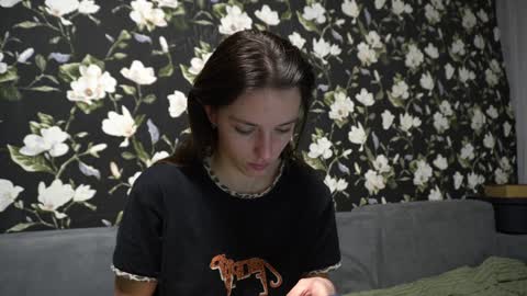 Meri  online show from February 8, 9:04 pm