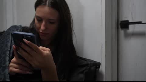 Meri  online show from September 25, 7:39 pm