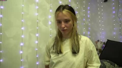 Meri  online show from April 23, 7:27 pm