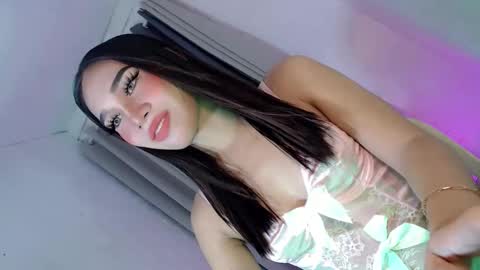 Snapshot of your_luckygirl88 chatting on September 24, 1:20 am your_luckygirl88 online show from September 24, 1:20 am
