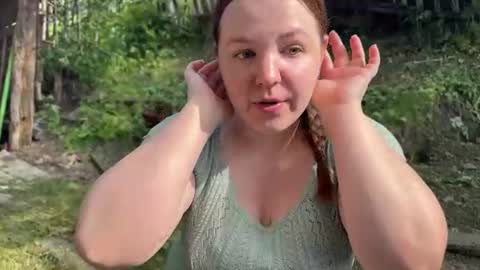 Snapshot of your_madhurricane chatting on June 10, 10:03 am Daria and Lesia online show from June 10, 10:03 am
