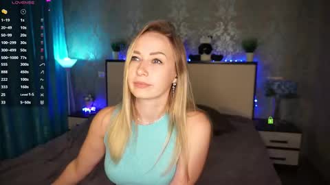 Mary online show from November 7, 9:37 pm