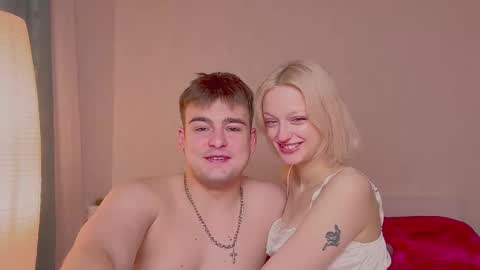 your_molly_mark online show from September 25, 5:16 pm