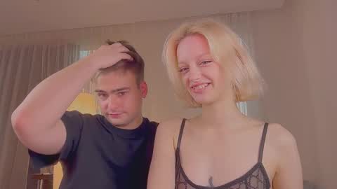 your_molly_mark online show from September 29, 3:06 pm