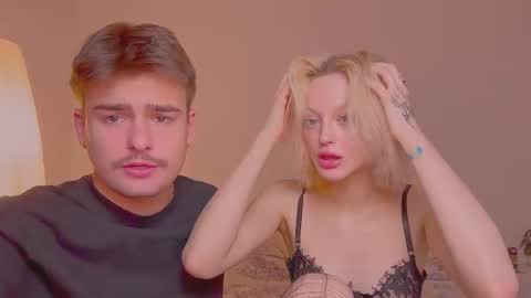 your_molly_mark online show from October 16, 1:12 pm