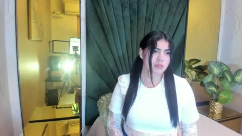 Snapshot of your_naughtyangel_ chatting on May 27, 3:03 am VIOLETA online show from May 27, 3:03 am
