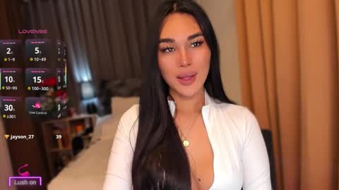 Snapshot of your_other_halfxx chatting on May 30, 11:02 pm Miss Larah online show from May 30, 11:02 pm