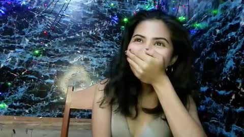 your_petite_miah07 online show from March 9, 7:01 am