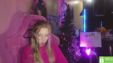 Snapshot of your_psychologist chatting on December 5, 10:33 am Alice  online show from December 5, 10:33 am