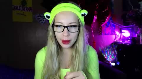 Snapshot of your_psychologist chatting on September 26, 12:47 am Alice  online show from September 26, 12:47 am