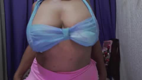 your_realpinay online show from April 18, 9:26 pm