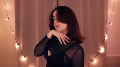 Luna online show from February 19, 6:33 am