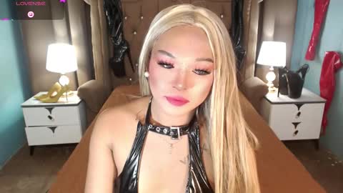 Casie online show from March 18, 8:50 am