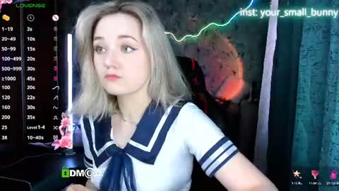 Snapshot of your_small_bunny chatting on June 14, 2:09 am Molly online show from June 14, 2:09 am