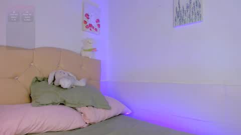 Snapshot of your_steff chatting on October 1, 5:41 pm your_steff online show from October 1, 5:41 pm