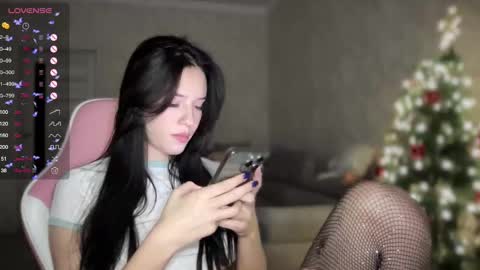 Mia  online show from January 17, 5:41 pm