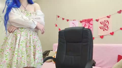 Alice online show from June 6, 11:15 am