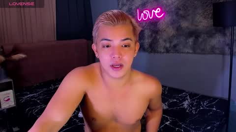 yourasian_bradley online show from November 2, 4:20 pm