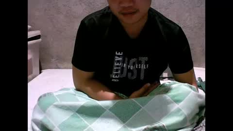 yourasian_lover29 online show from March 4, 2:45 pm