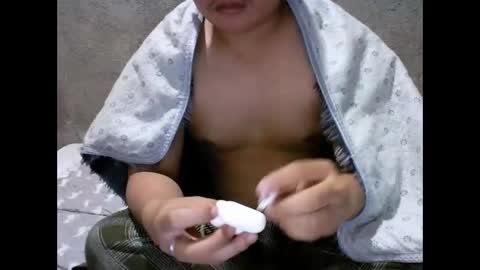 yourasian_lover29 online show from March 10, 1:05 pm