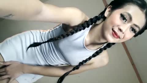 Snapshot of yourbabyriana chatting on January 10, 8:40 am Angel online show from January 10, 8:40 am