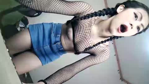 Snapshot of yourbabyriana chatting on February 22, 10:20 pm Angel online show from February 22, 10:20 pm