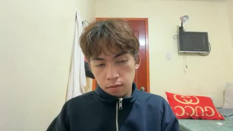 Snapshot of yourcummer_april chatting on July 20, 8:00 pm April online show from July 20, 8:00 pm
