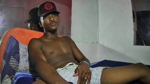 Yourdaddy2005 online show from March 30, 8:15 am