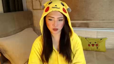 JEN  online show from January 14, 11:38 am