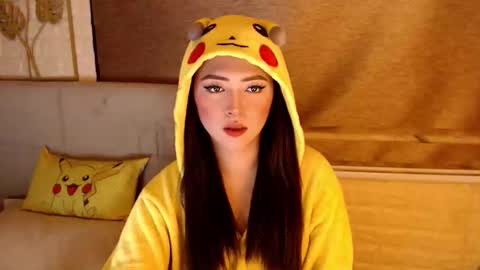 JEN  online show from April 25, 9:12 am