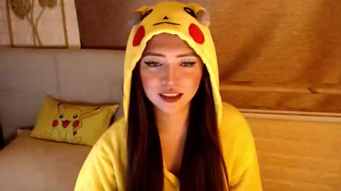 JEN  online show from April 25, 1:52 pm