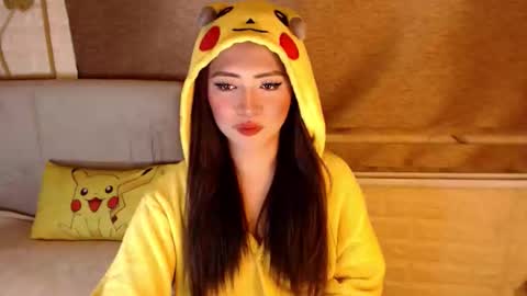 JEN  online show from April 26, 10:57 am