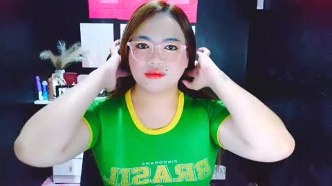 yourdirtygirl_lyla online show from January 14, 3:12 am