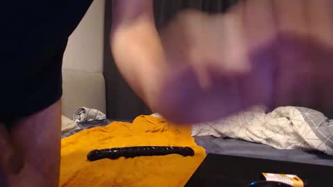 hornyedging online show from October 27, 1:20 am