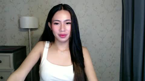 Snapshot of yourdreamgirlgwen chatting on July 7, 10:08 am GWENI online show from July 7, 10:08 am