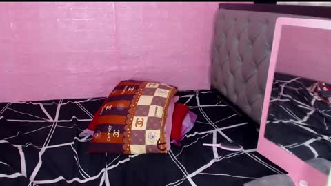 Snapshot of yourdreamisabell chatting on December 19, 12:12 pm yourdreamisabell online show from December 19, 12:12 pm