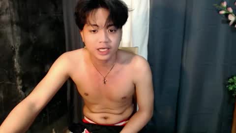 Snapshot of youre_naughtyboy chatting on November 1, 5:31 am NaughtyBoy online show from November 1, 5:31 am