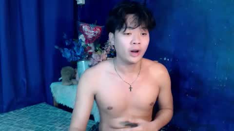 Snapshot of youre_naughtyboy chatting on November 2, 6:27 am NaughtyBoy online show from November 2, 6:27 am