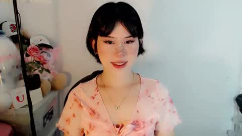 PrettyElla online show from October 11, 12:21 am