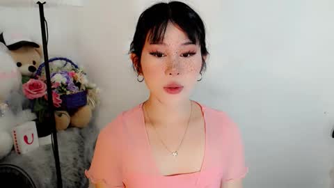 PrettyElla online show from October 29, 2:25 am