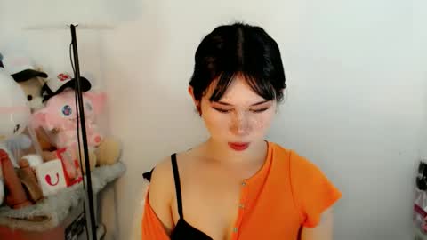 PrettyElla online show from November 25, 5:29 am